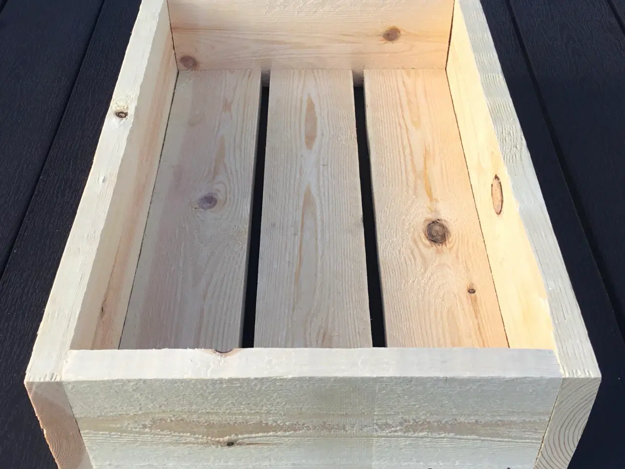 Billede 2 - Bakke i genbrugstræ fyr 45 x 30
