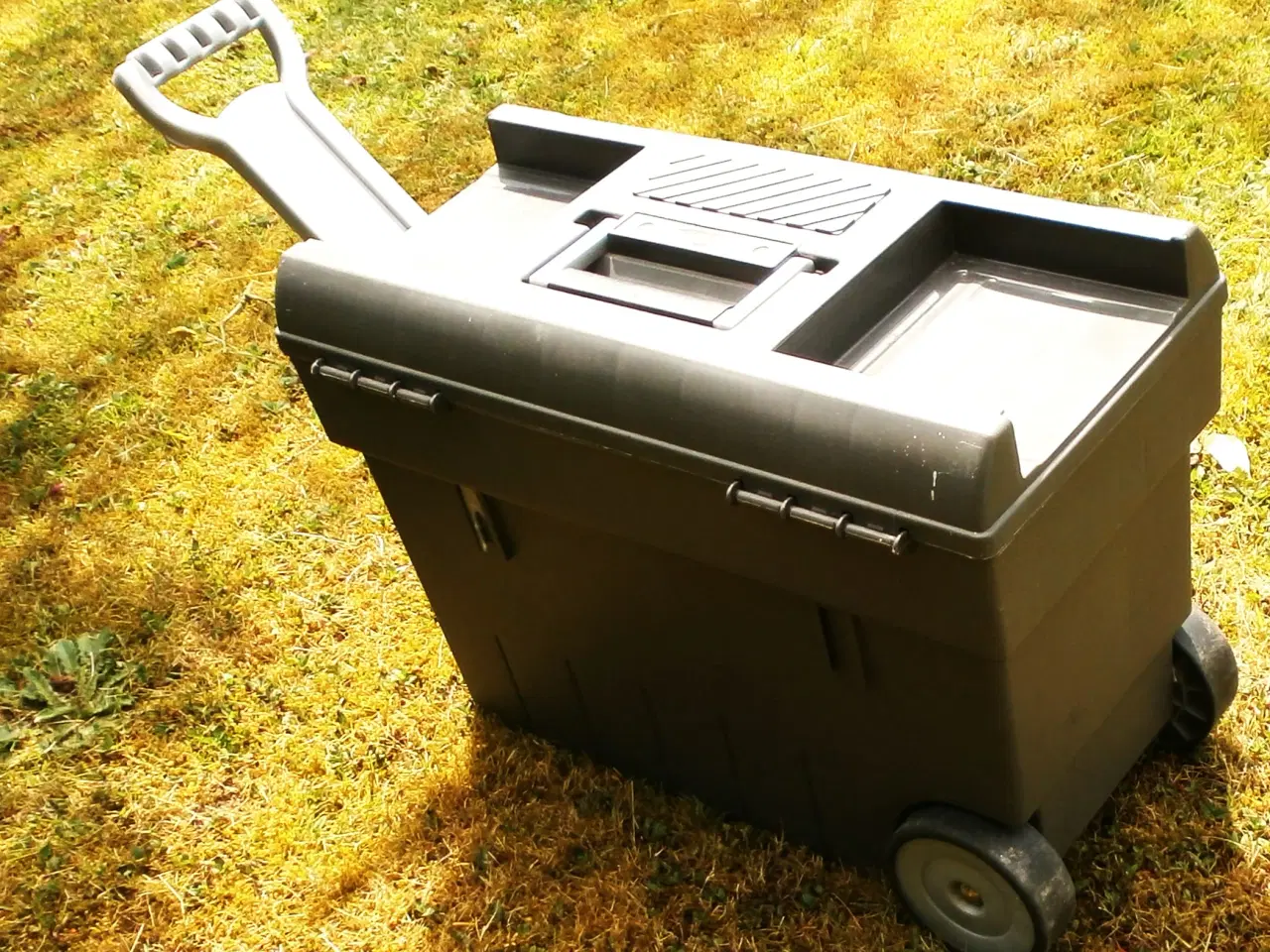 Billede 3 - CURVER Værktøjsvogn med Håndtag & Hjul, Grå