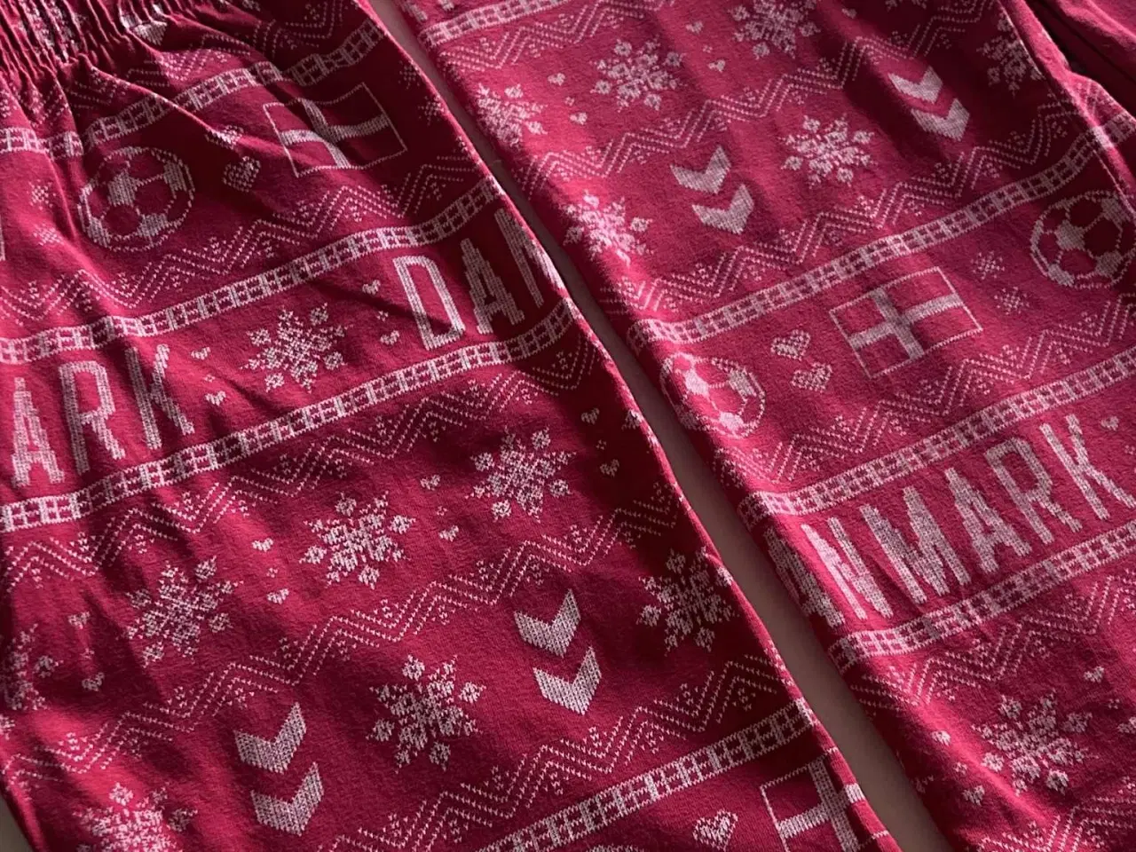 Billede 3 - DBU FAN hummel julepyjamas, str. 164