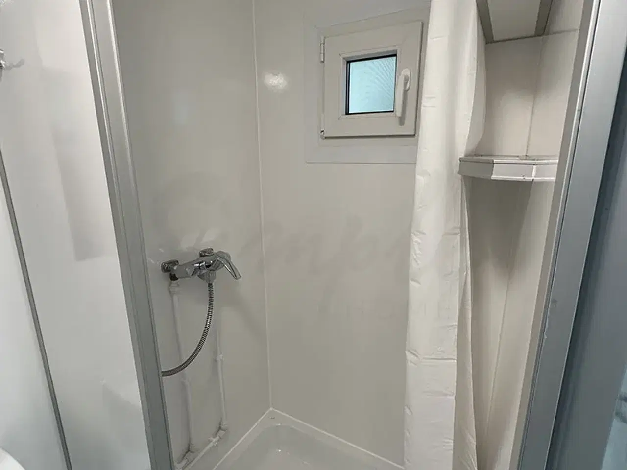 Billede 9 - Mini mobilt badeværelse - UDLEJES!
