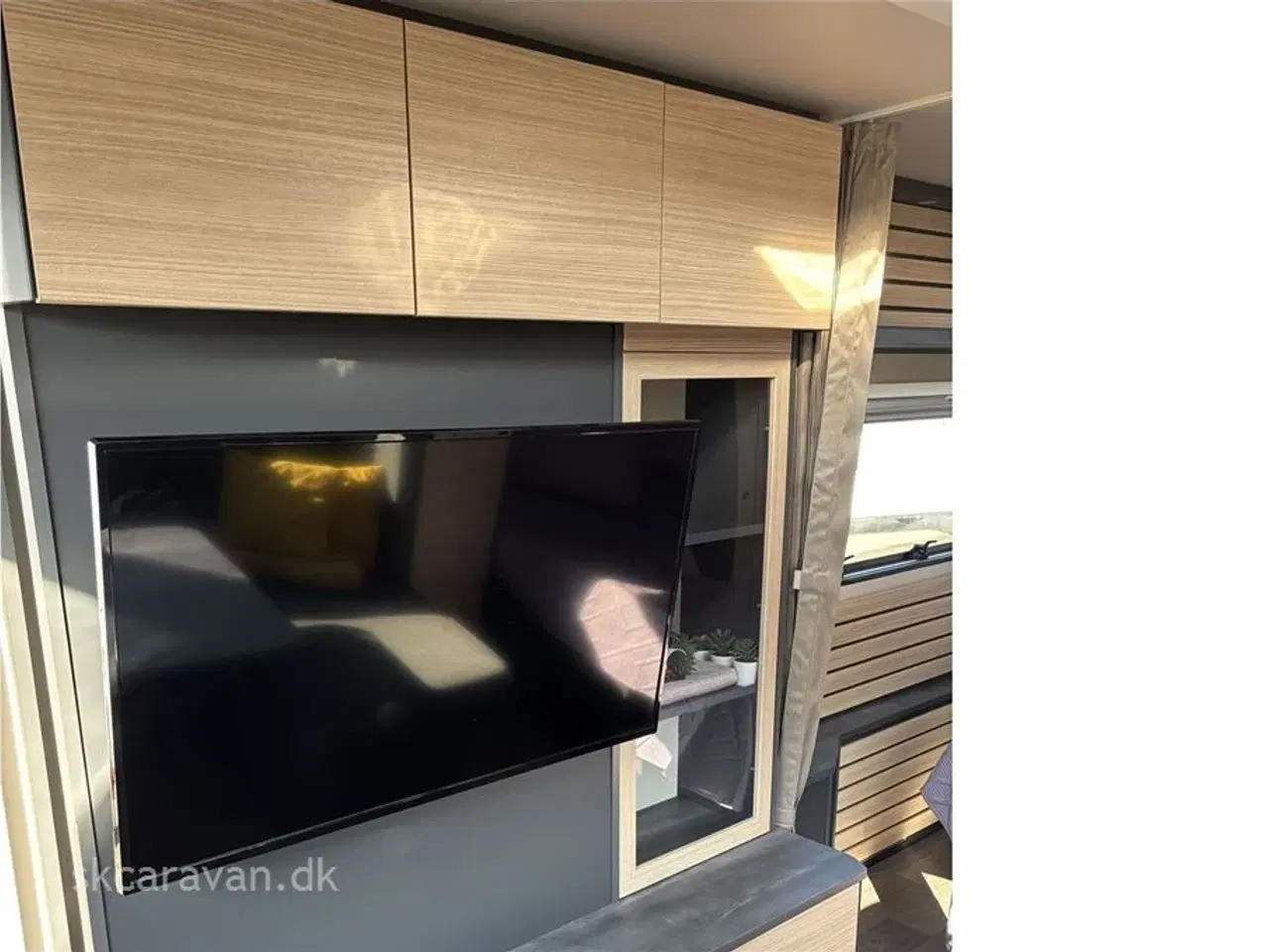 Billede 6 - 2022 - Hobby Maxia 660 WQM Lækker vogn fra HOBBY