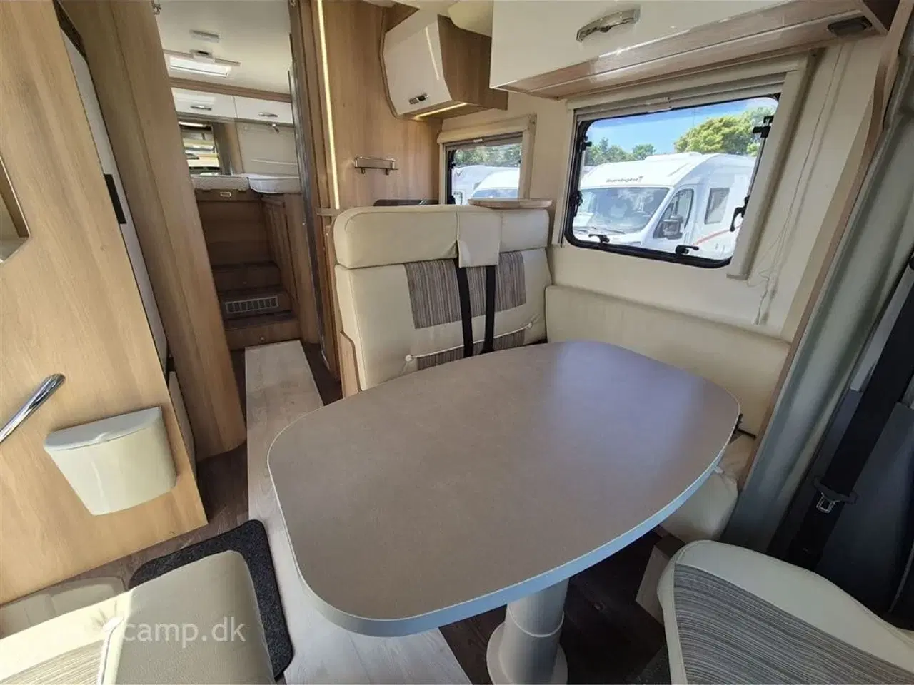 Billede 8 - 2017 - Rollerteam Kronos 284TL Solcelle. batteri. markise. cykelstativ. Duo-control. Fuld service inkl. tandrem. Har kun kørt 54,000 KM !!!!!