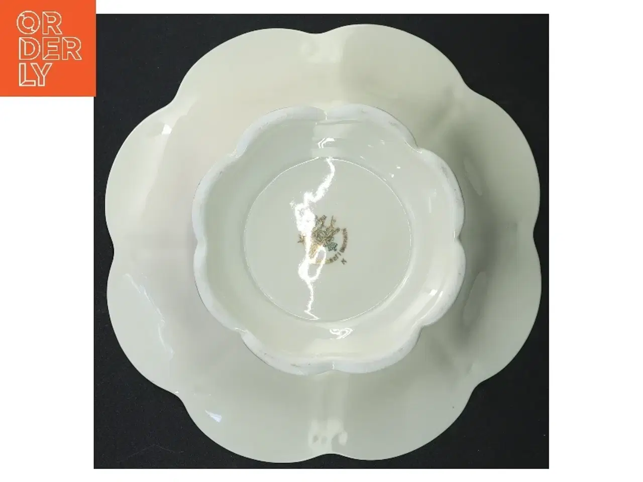 Billede 3 - Porcelænsskål med blomstermotiver