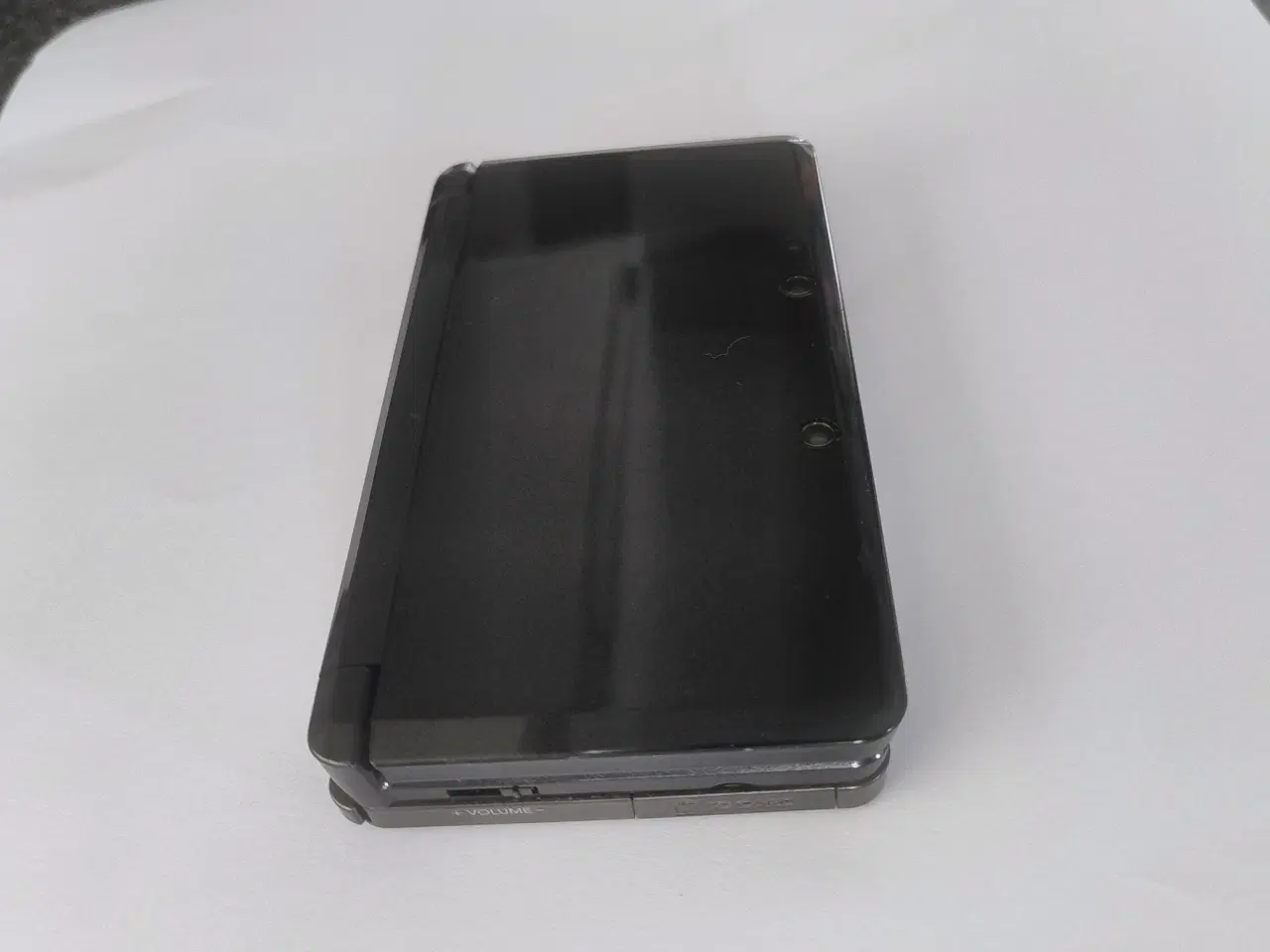 Billede 2 - Nintendo 3DS, sort inkl. stylus & oplader