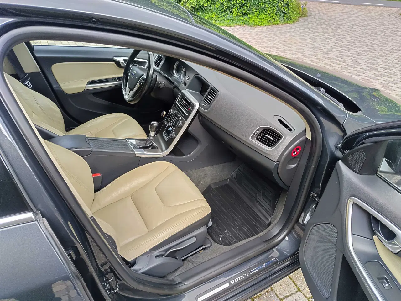 Billede 7 - Volvo S60 Drive 2011 Nysynet Med læder Ac og træk