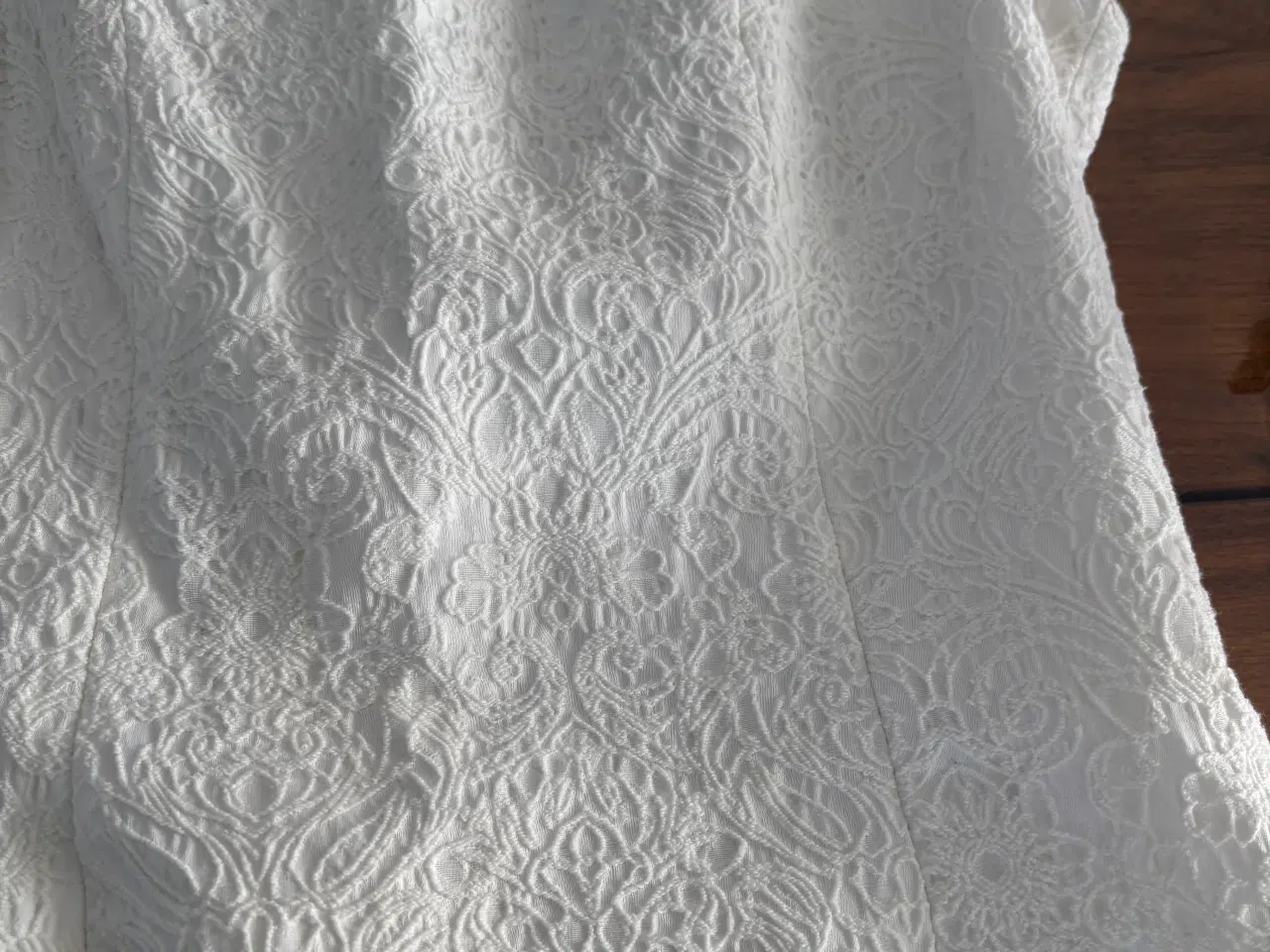 Billede 2 - Hvid kjole str 38(brugt 1gang)