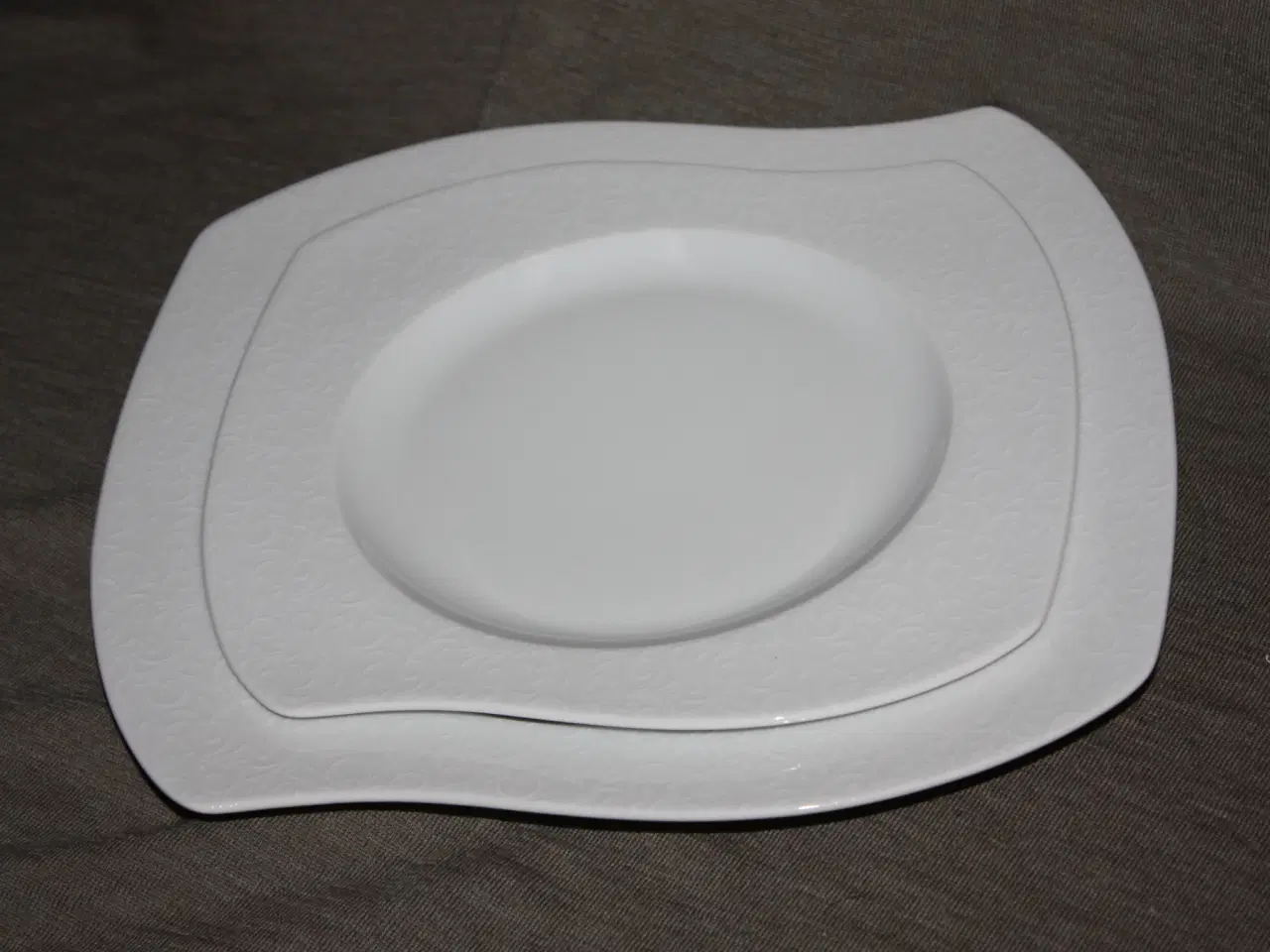 Billede 1 - Firkløveren Classic middags tallerken samt frokost