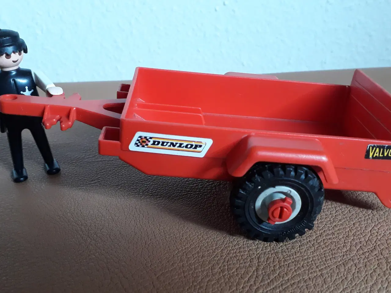 Billede 4 - Legetøjstraktor med Trailer