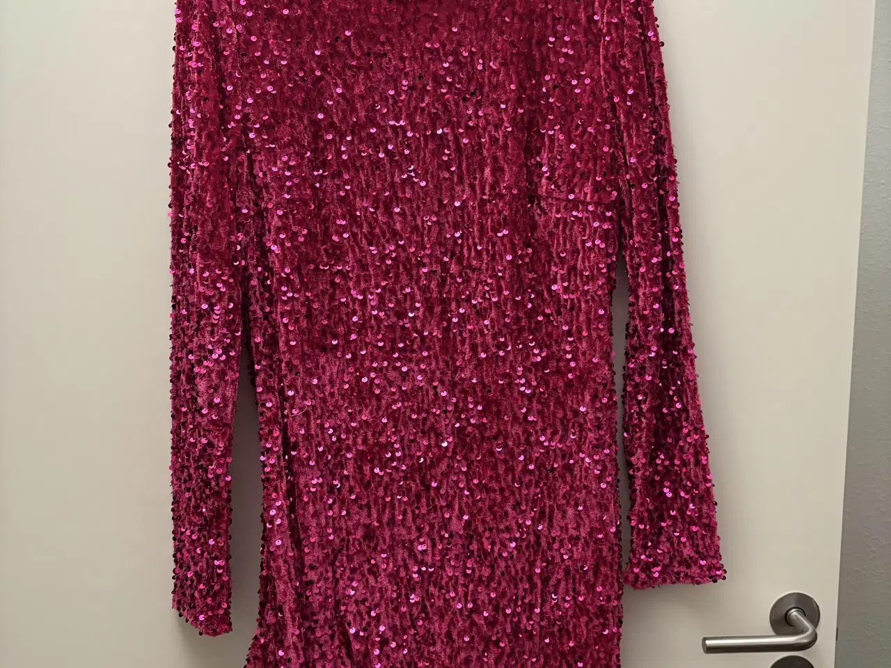 Billede 1 - Glitter kjole fra villa