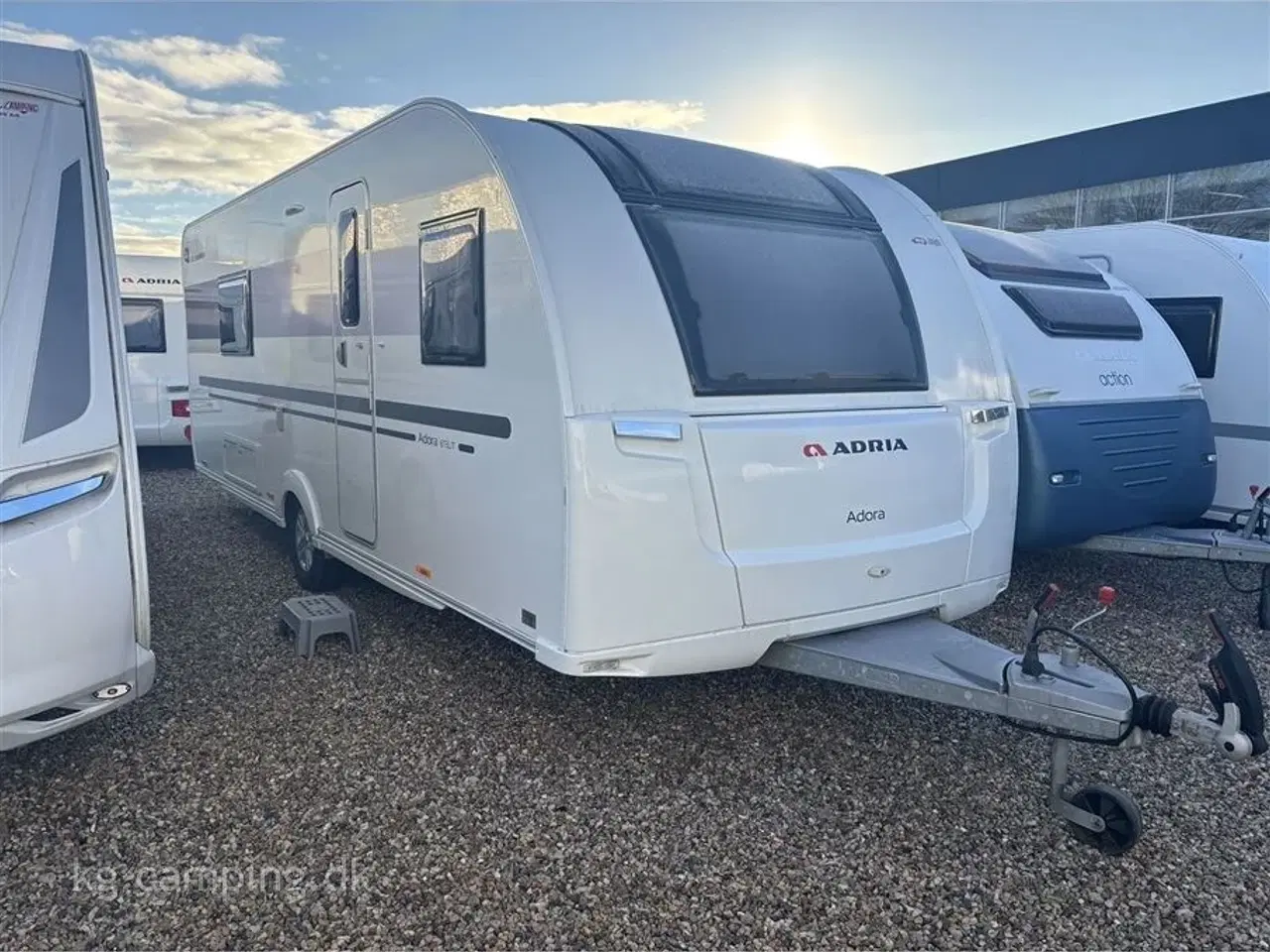 Billede 2 - 2019 - Adria Adora 613 UT   Flot rummelig vogn med mover og fortelt