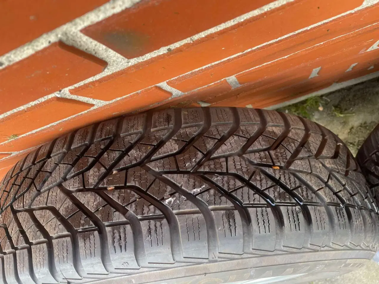 Billede 3 - 15” Originale VW alufælge med vinterdæk