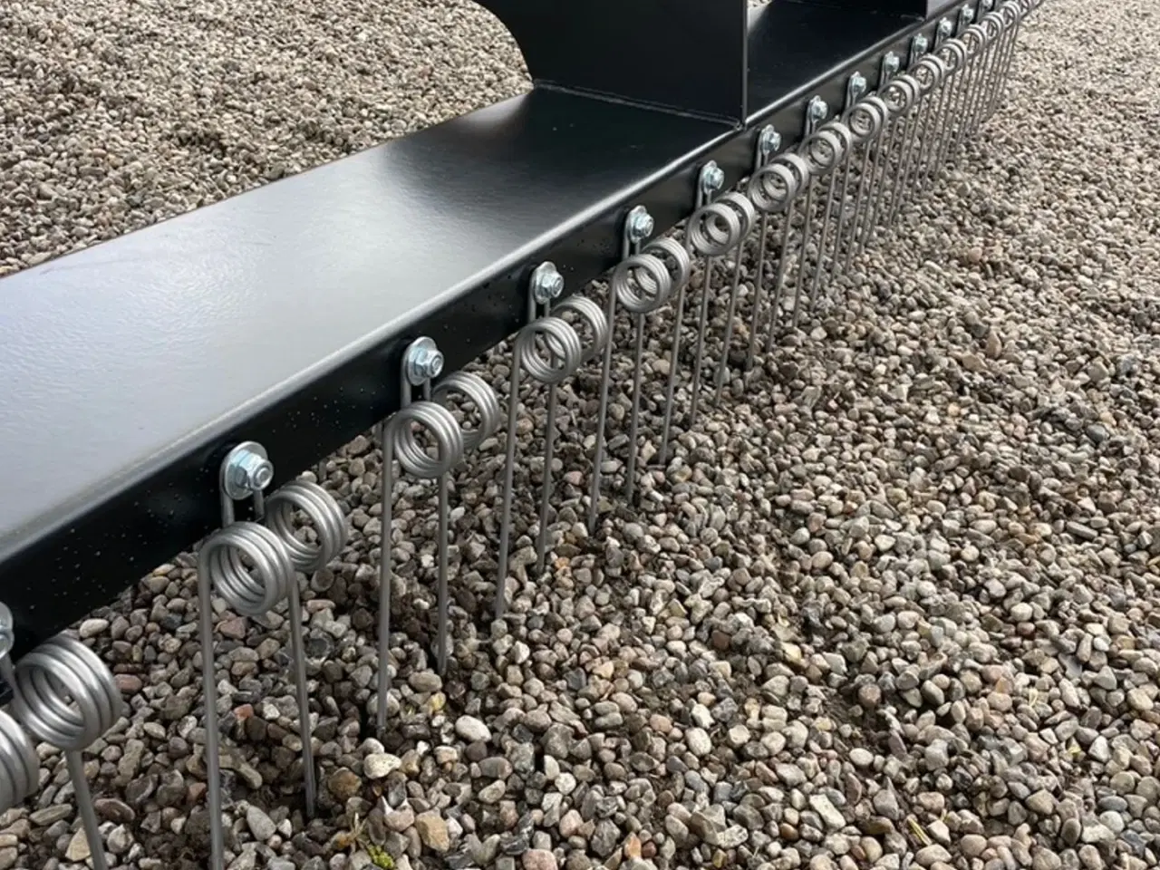 Billede 4 - JST Gårdrive 2,5 meter Gårdspladsriver