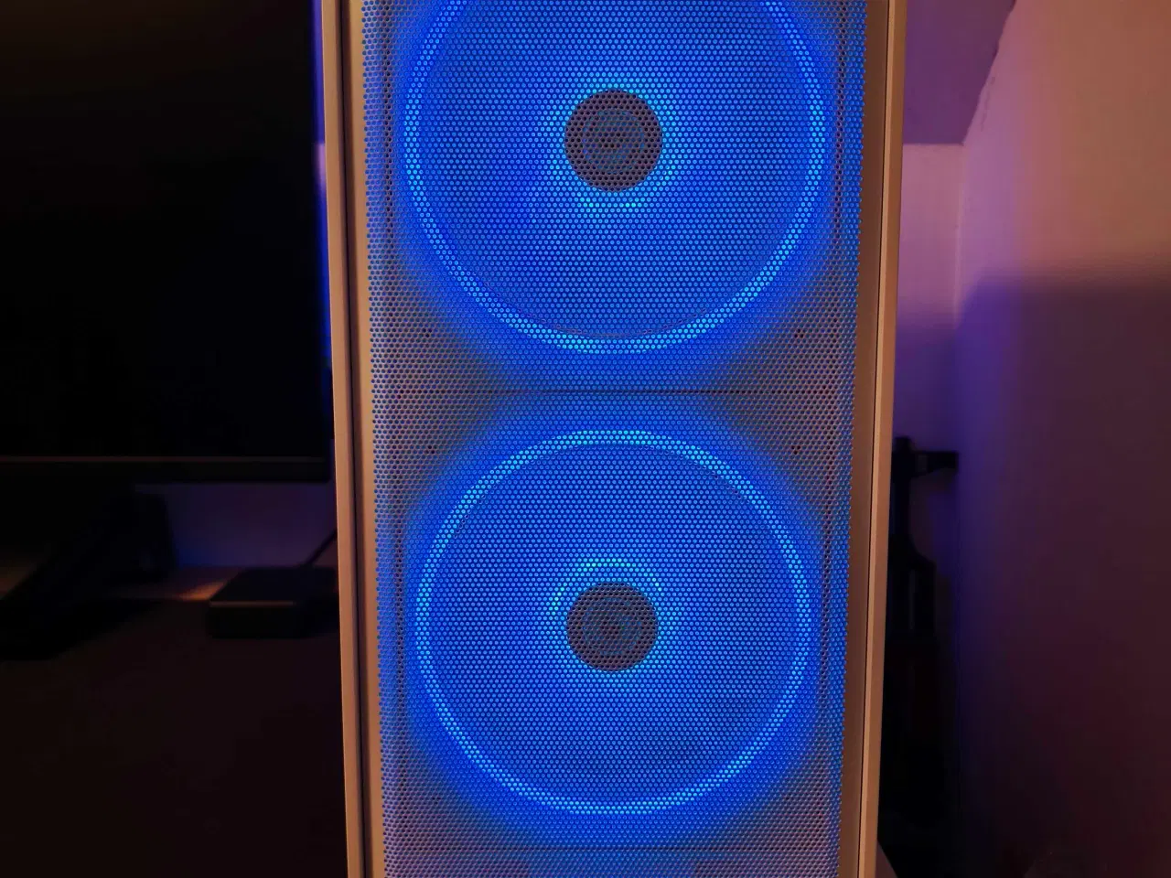 Billede 2 - Nybygget gamer PC, RX 9060 XT 16GB, Ryzen 5500, 16