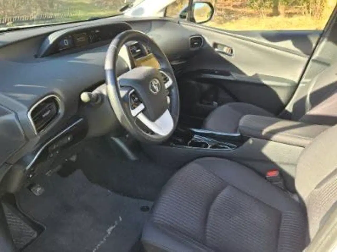 Billede 4 - Prius Plugin Hybrid som ny