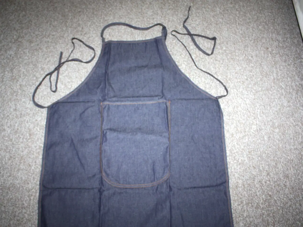 Billede 2 - Ny Forklæde