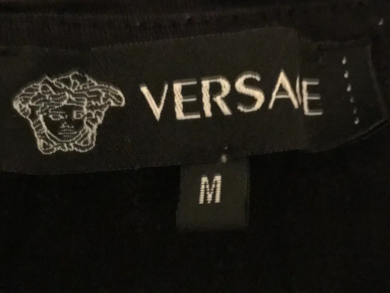 Billede 3 - Versace jeans t-shirt størrelse M