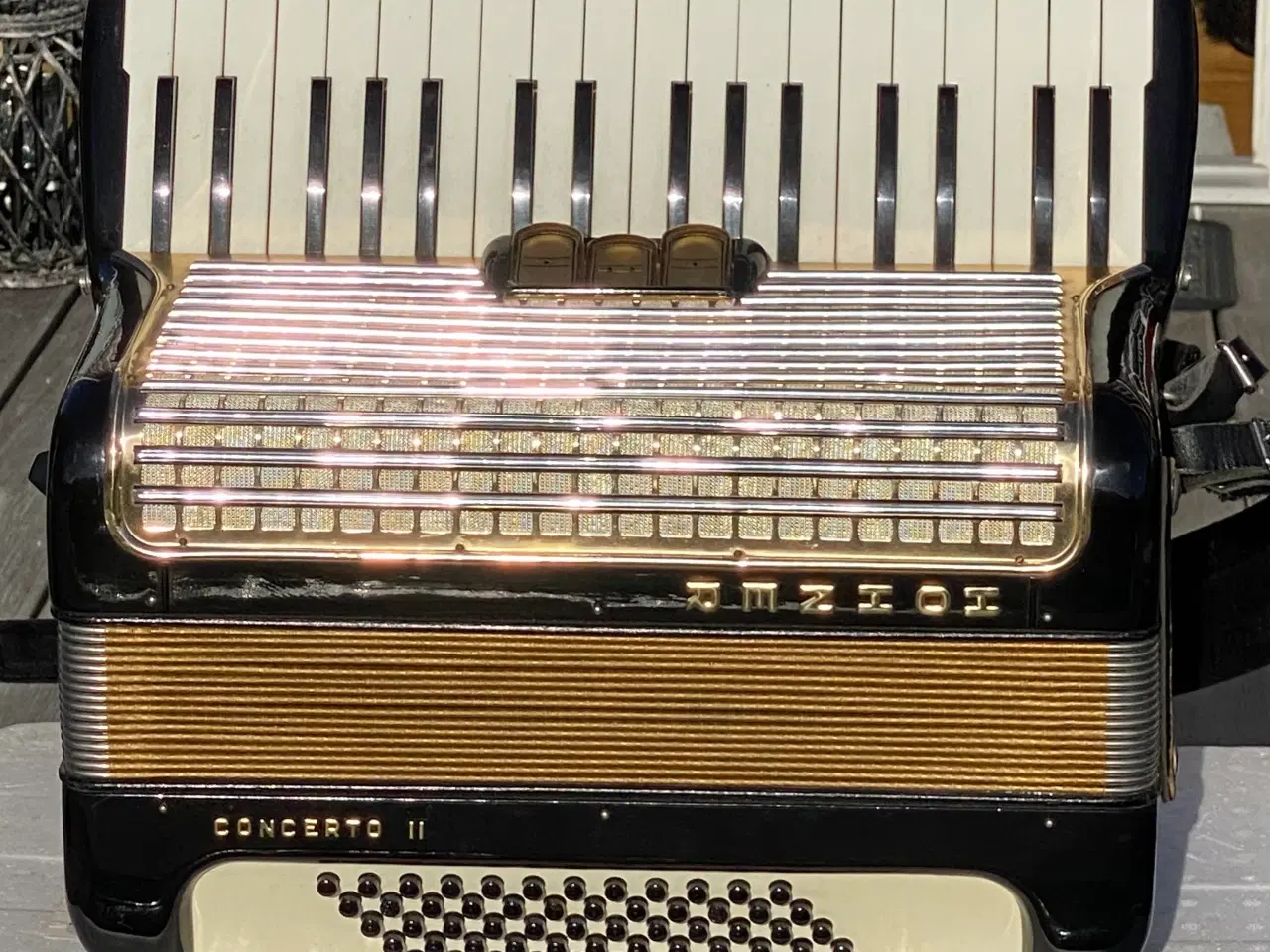 Billede 12 - Hohner Concerto II harmonika – flot og velspillend
