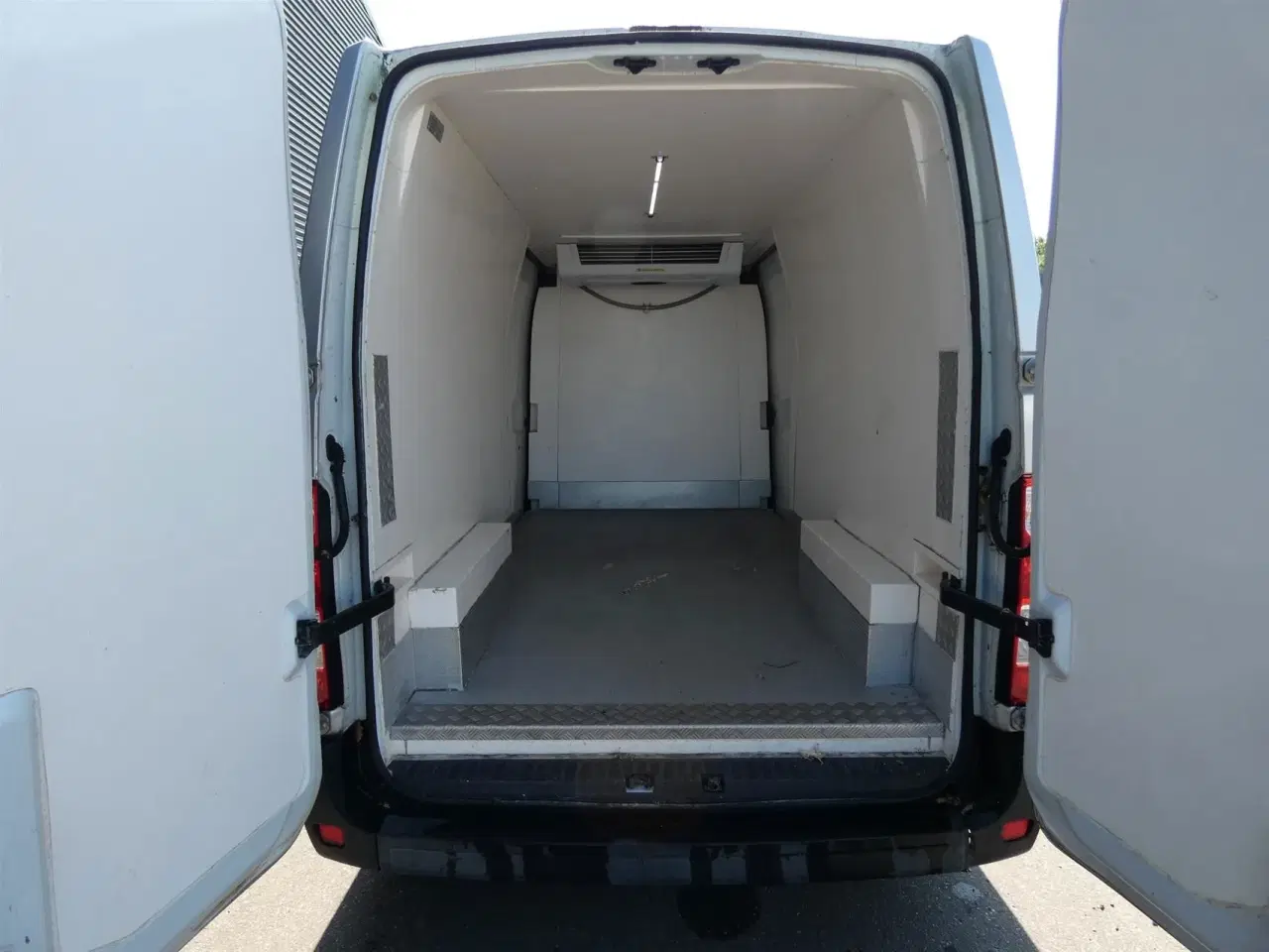 Billede 1 - Renault Master T35 L3H2 KØLEBIL 2,3 DCI TwinTurbo start/stop RWD 165HK Van Man.