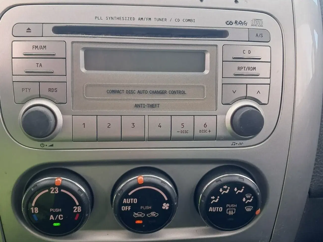 Billede 10 - Suzuki Liana 1,6 