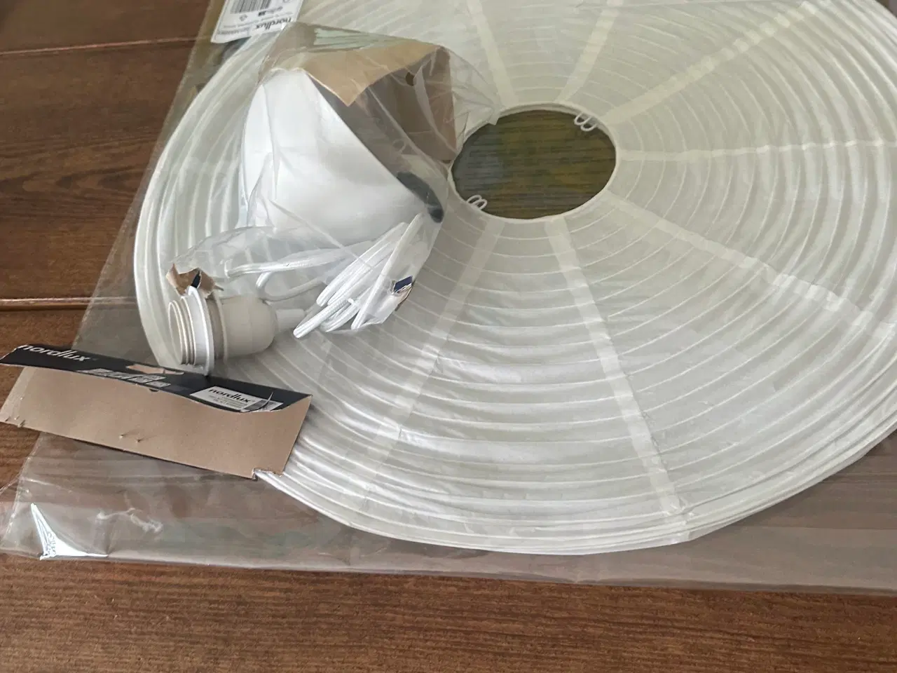 Billede 1 - Ris lampe med Fatning 