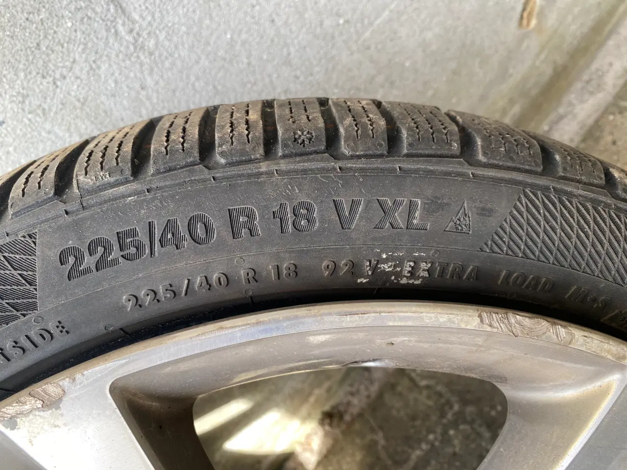 Billede 4 - Bmw fælge med dæk 