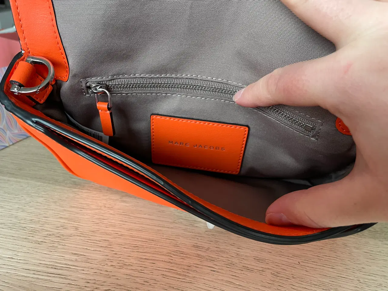 Billede 7 - Marc Jacobs orange taske 