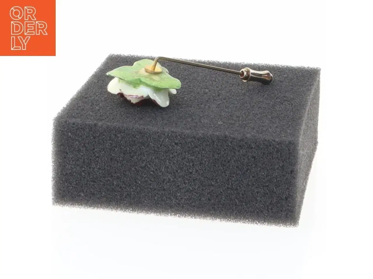 Billede 4 - Vintage emalje blomsterbroche (str. Ø 2 cm 5,5 cm)