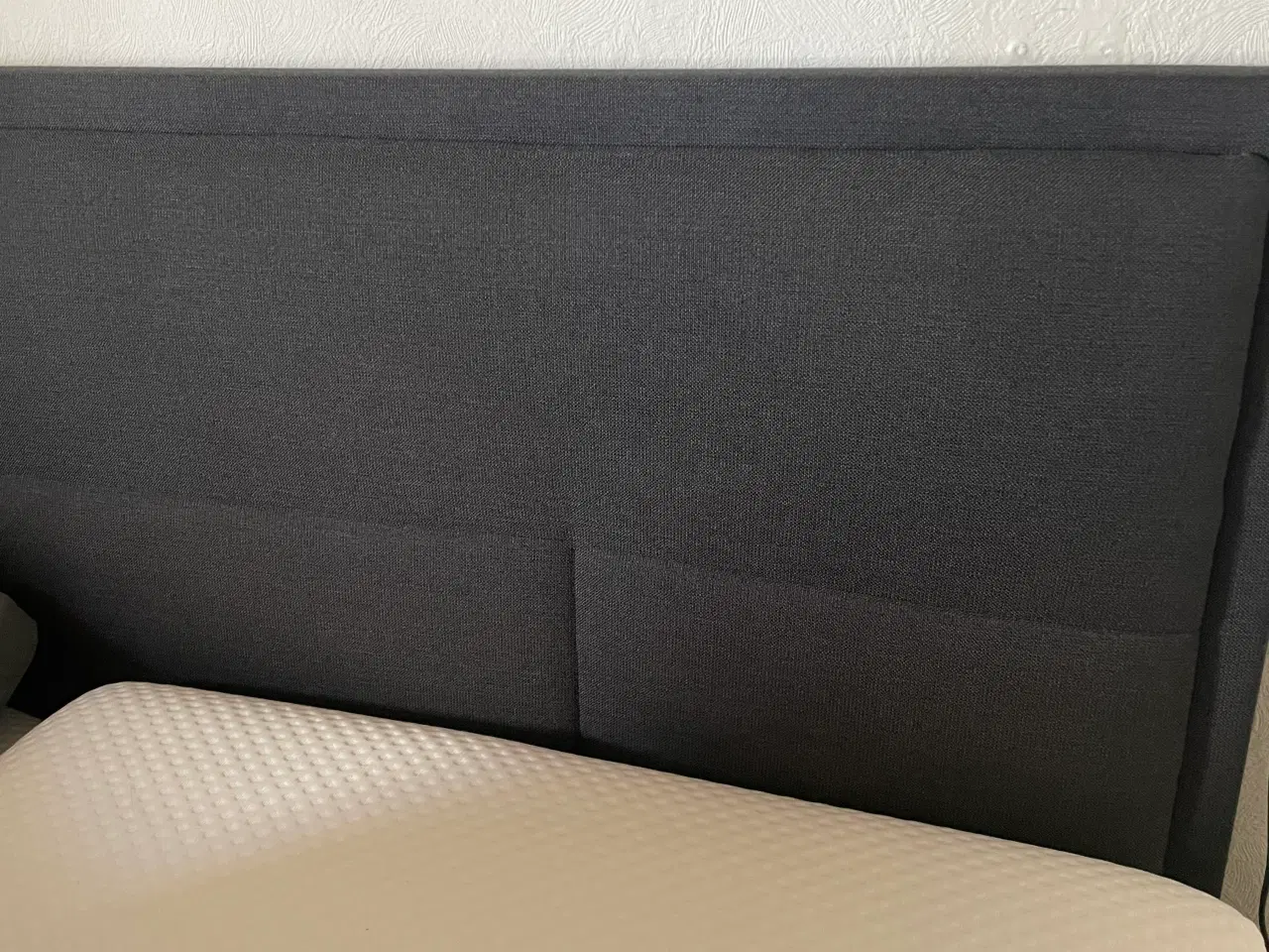 Billede 2 - Sengegavl pæn og velholdt