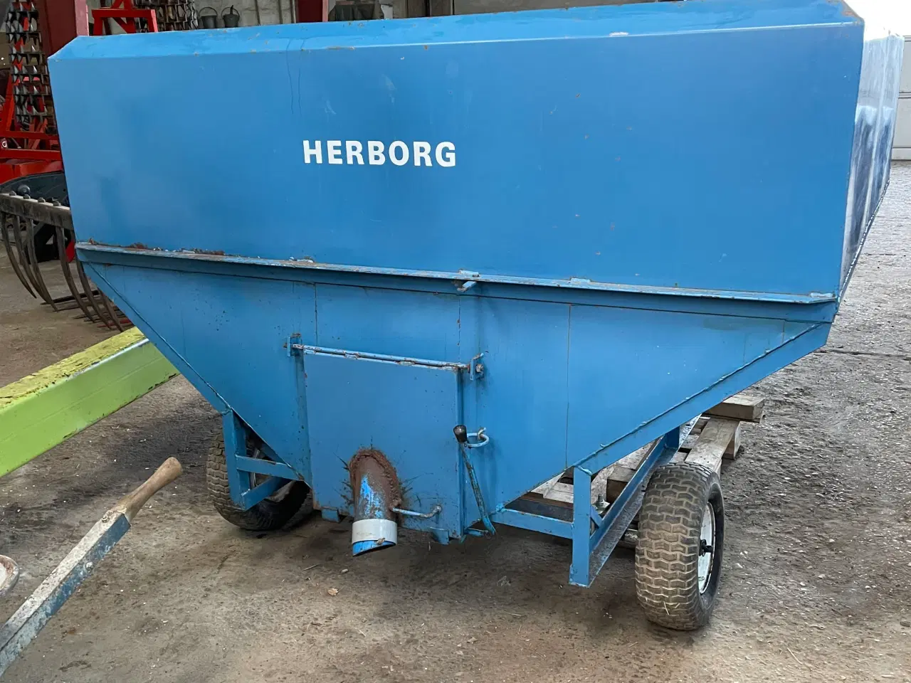 Billede 2 - Herborg Korn kasse