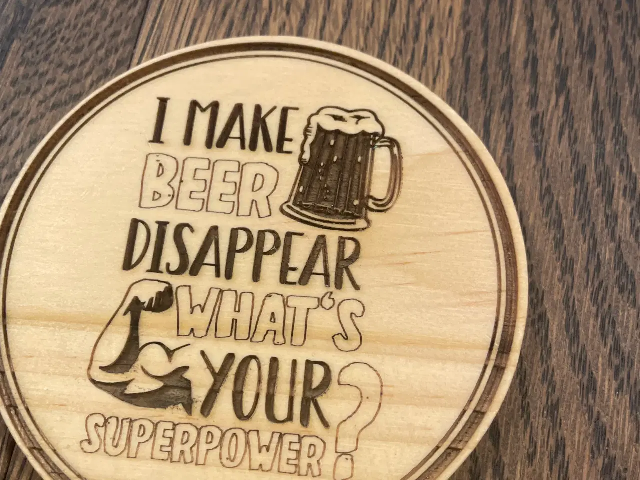 Billede 5 - Flot håndlavet øl holder i egetræ med 6 coasters.