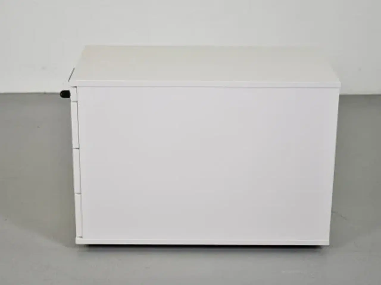 Billede 2 - Hvid skuffekassette med fire skuffer og lås