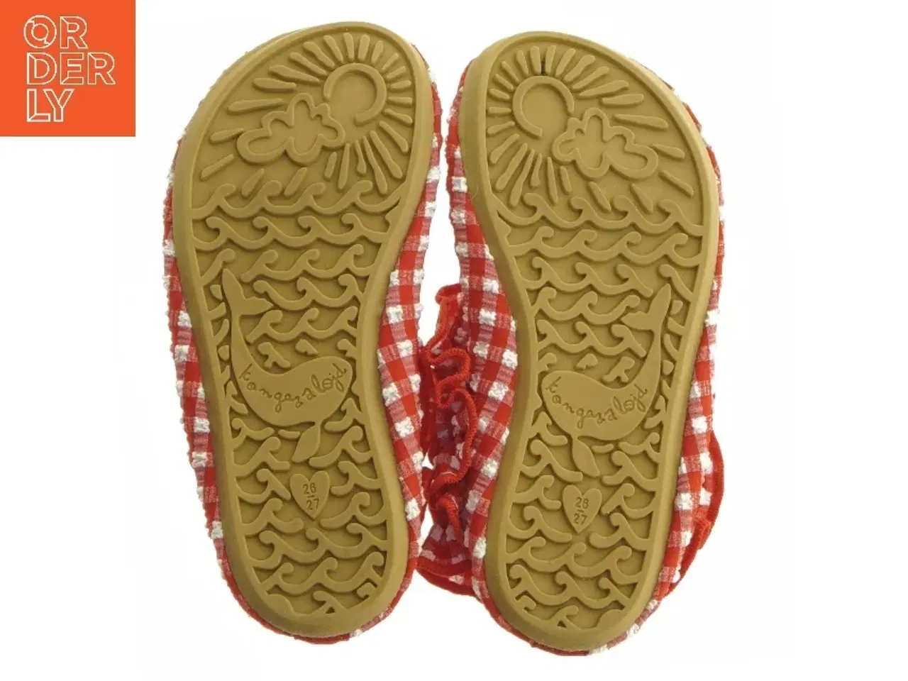 Billede 4 - Børnesko med ternet mønster (str. 26-27 )