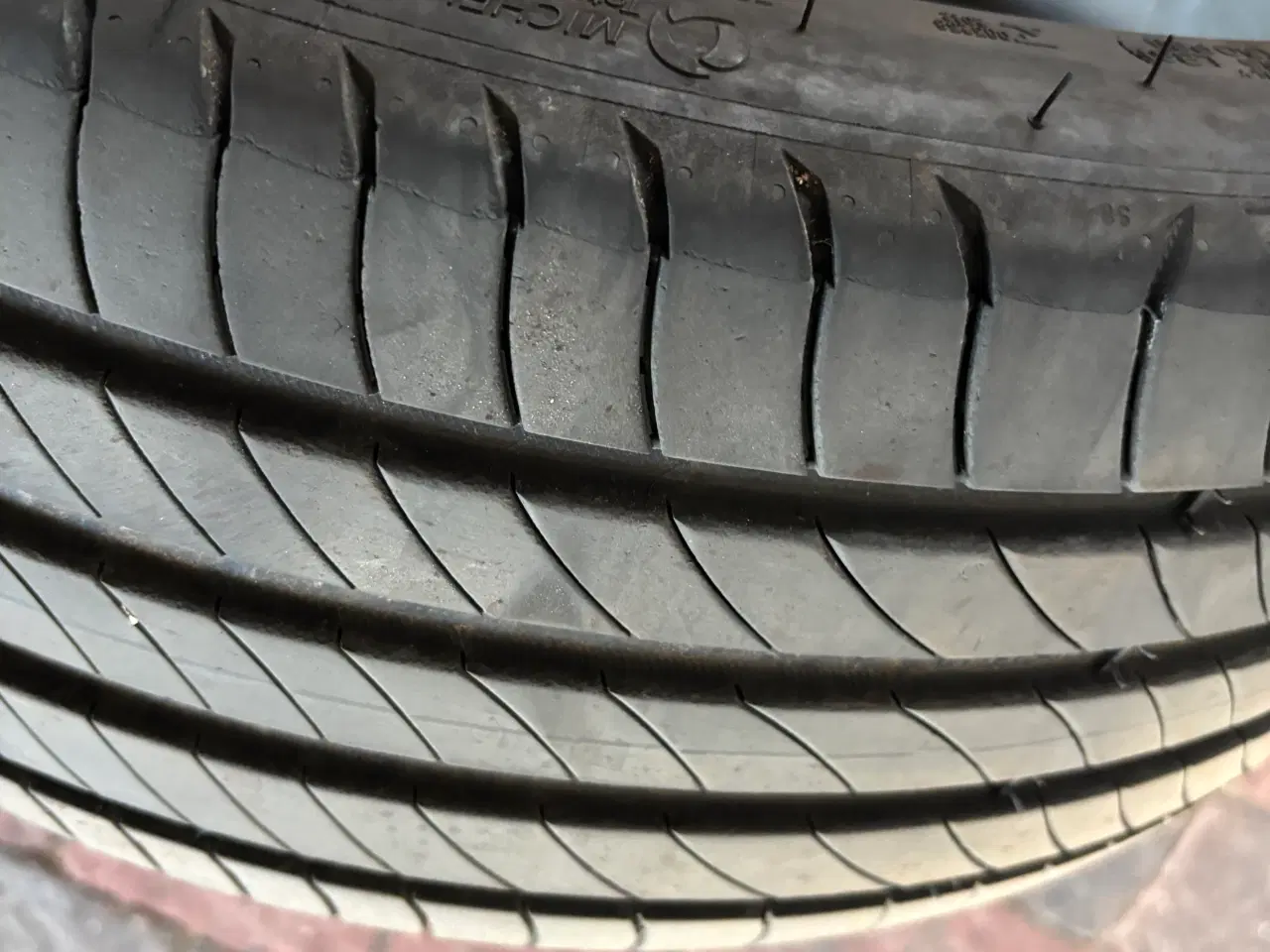 Billede 4 - Sommerdæk til salg. 205/45/17 Kørt 3000 km.  