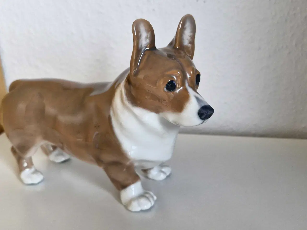Billede 3 - Royal copenhagen Figur corgi 