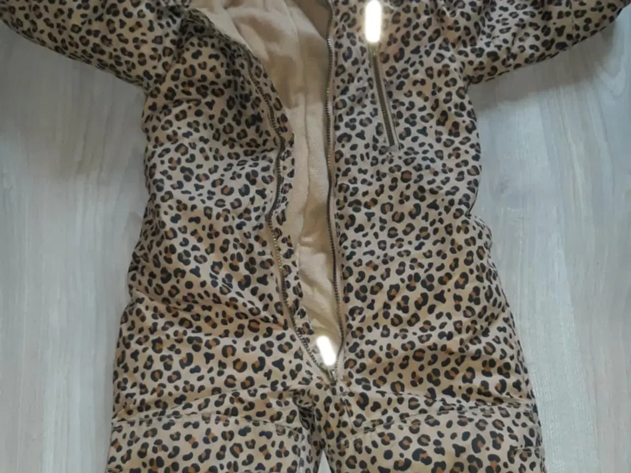 Billede 3 - flyvedragt og jakke til pige 2 - 10 år