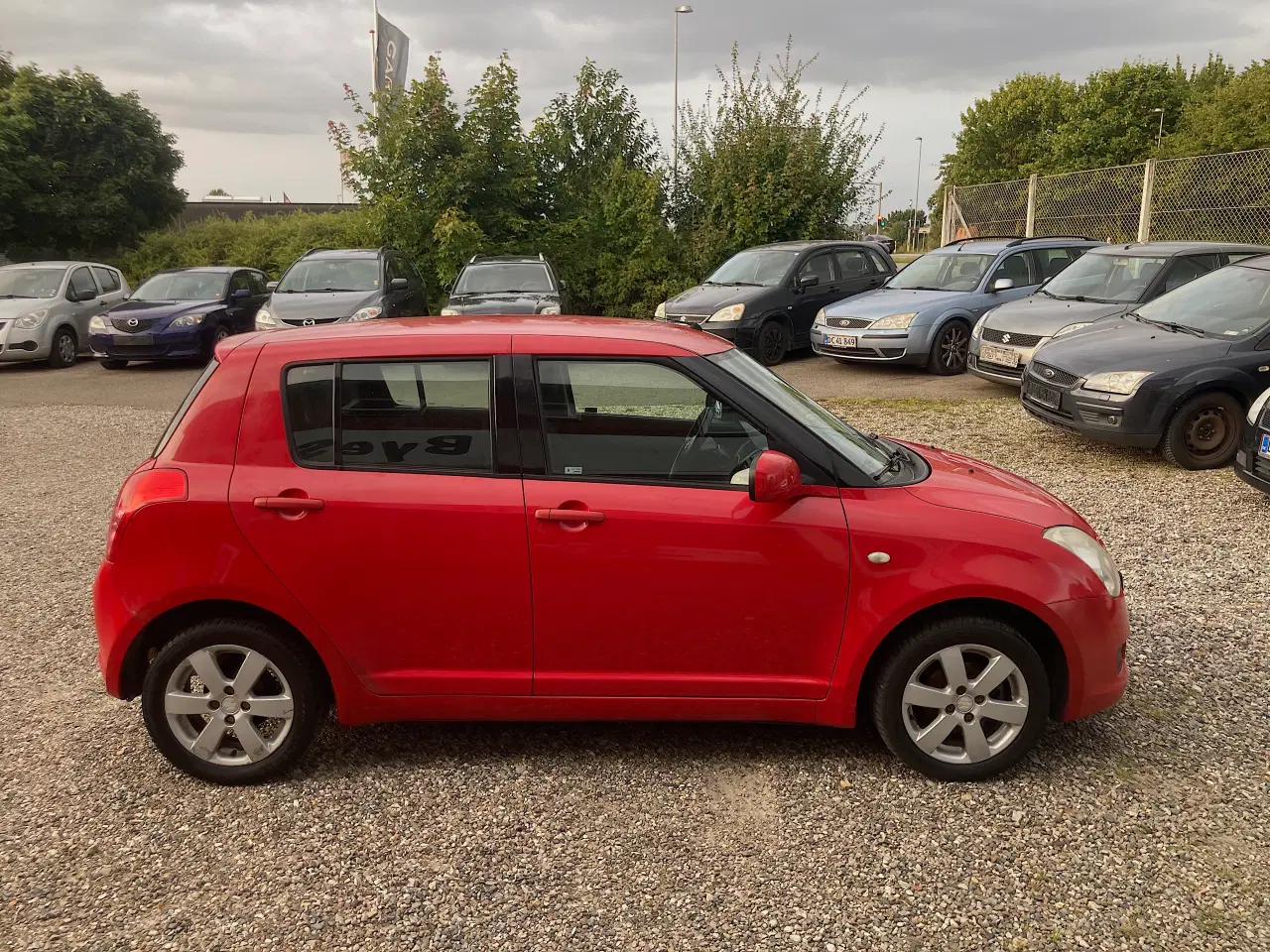 Billede 2 - Suzuki Swift . Nysyn .  Kun kørt 172000km.