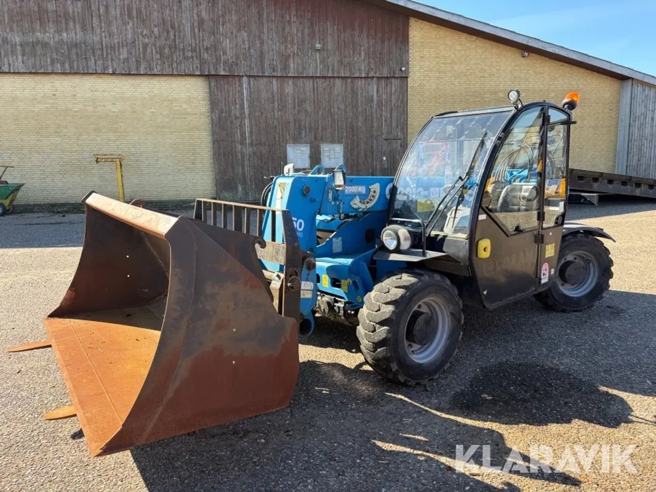 Billede 1 - Teleskoplæsser Genie GTH-2506 2500kg - med skovl og gafler