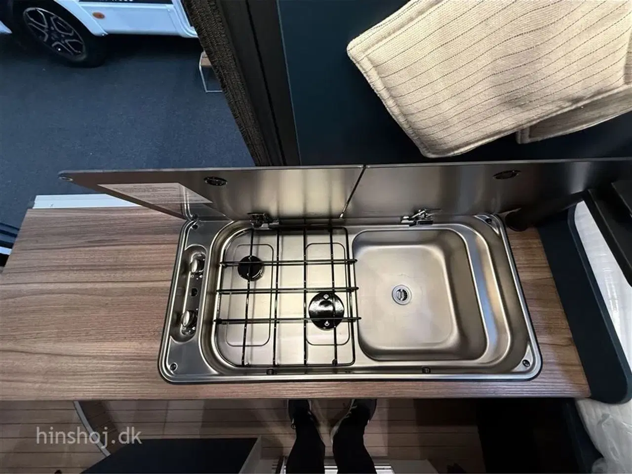 Billede 8 - 2026 - Eriba Car 600 Indium Grey Aut Eriba Car 600 Indium Grey 2026 fra Hinshøj Caravan