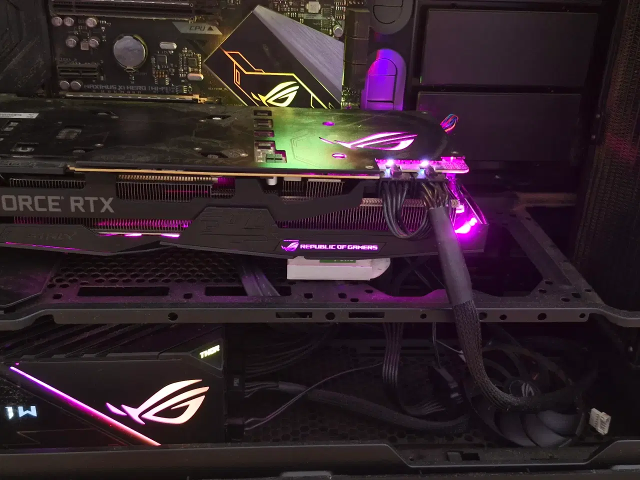 Billede 1 - Custom PC Asus ROG dele