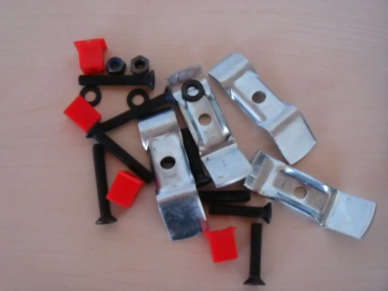 Billede 3 - Ny sort topboksplade. passer til PGO ( 50%) 