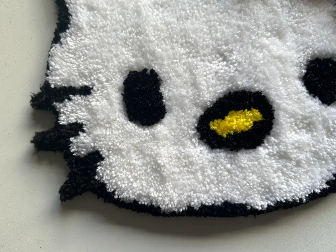 Billede 2 - Tuftet Hello Kitty vægtæppe