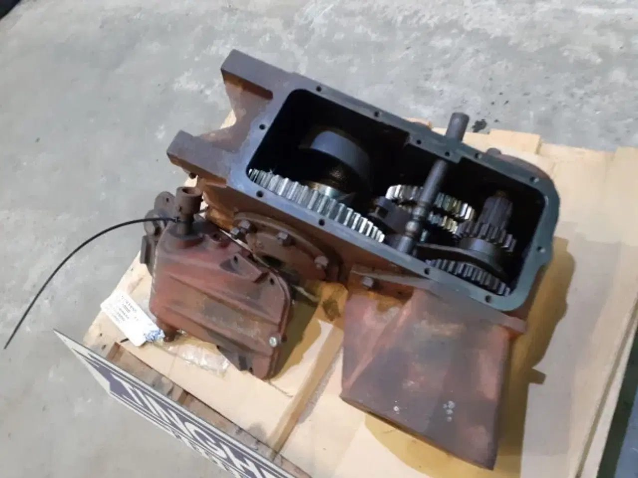 Billede 2 - Dronningborg D7000 Gearkasse 46123800