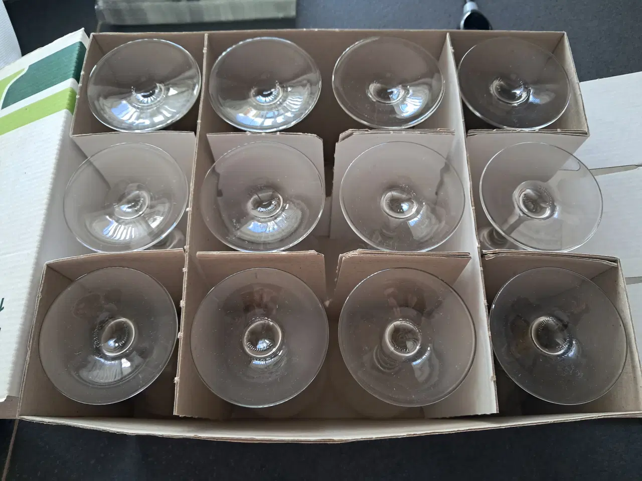 Billede 5 - Luminarc 12 stk hvid- og 12 stk⁹ rødvinsglas