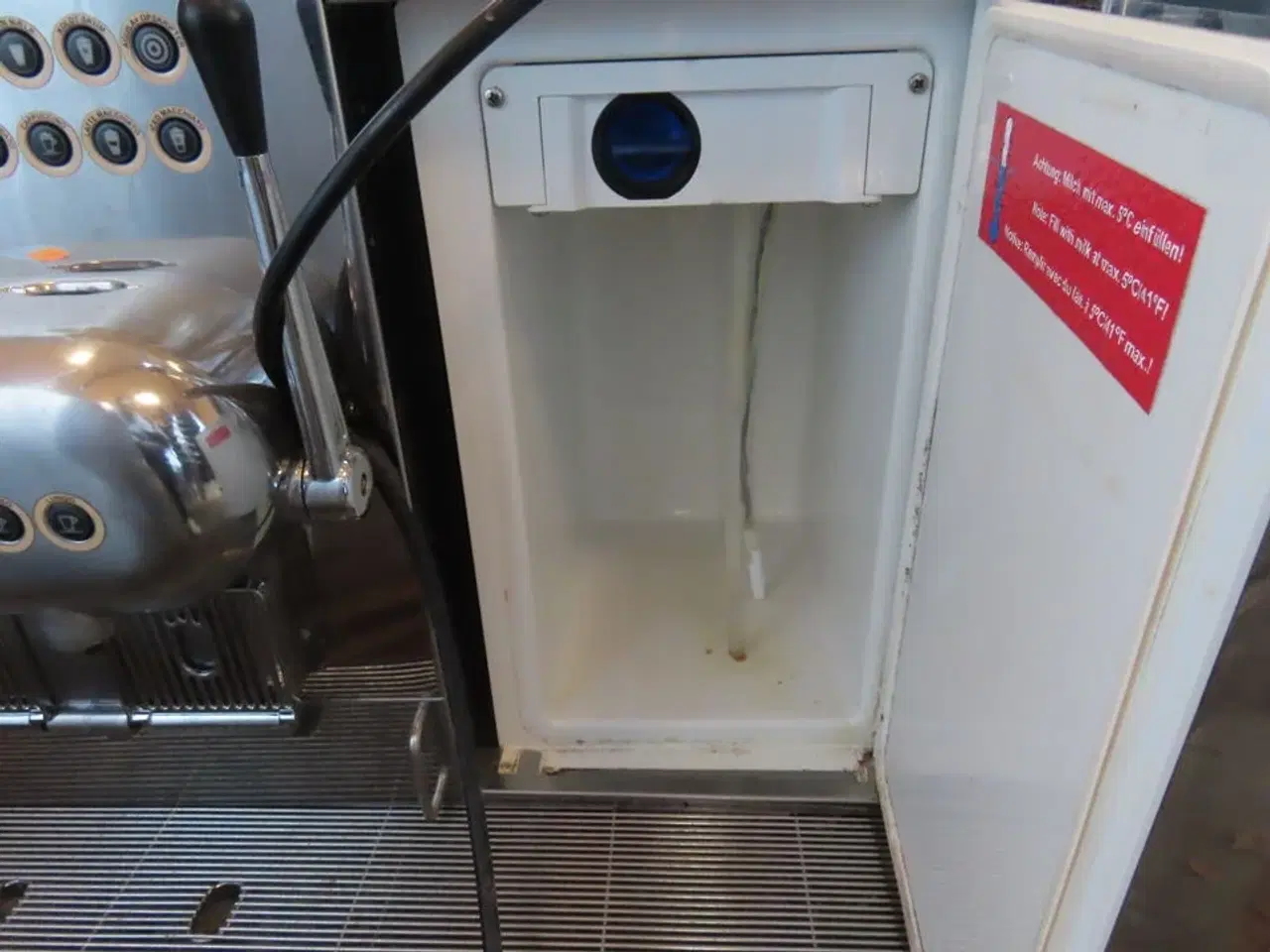 Billede 3 - Kaffemaskine - NESPRESSO AQUILA 220