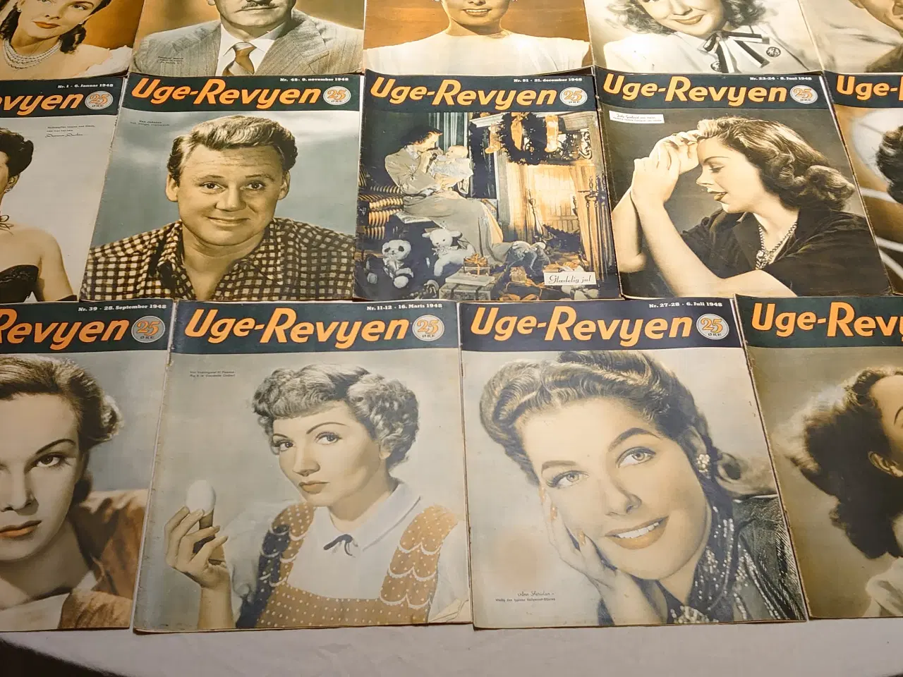 Billede 3 - 20 stk Uge-Revyen fra 1948. Format (21,5 x 27)cm