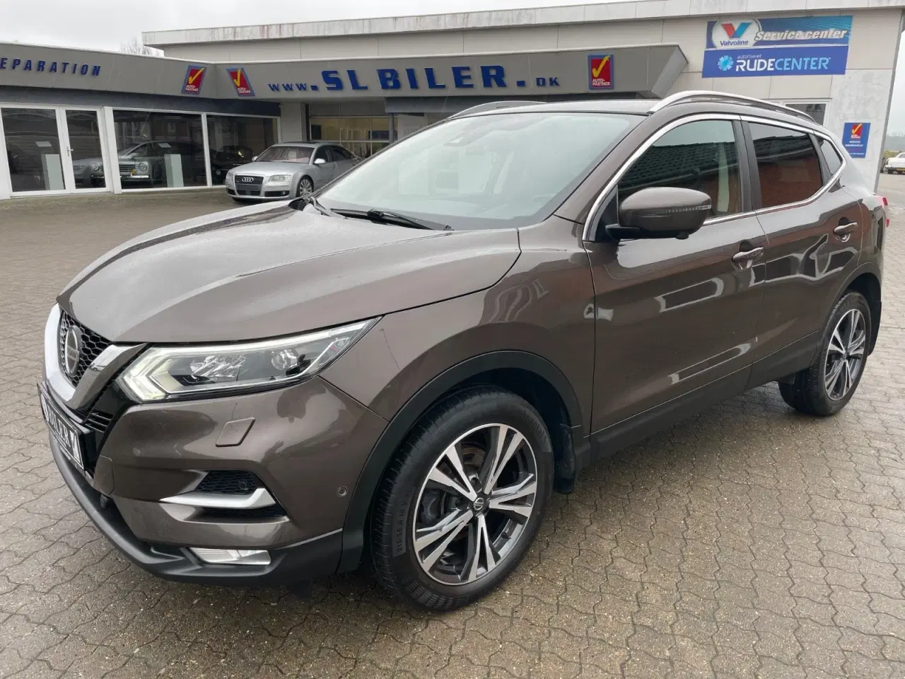 Billede 1 - Nissan Qashqai 1,3 Dig-T 140 Tekna