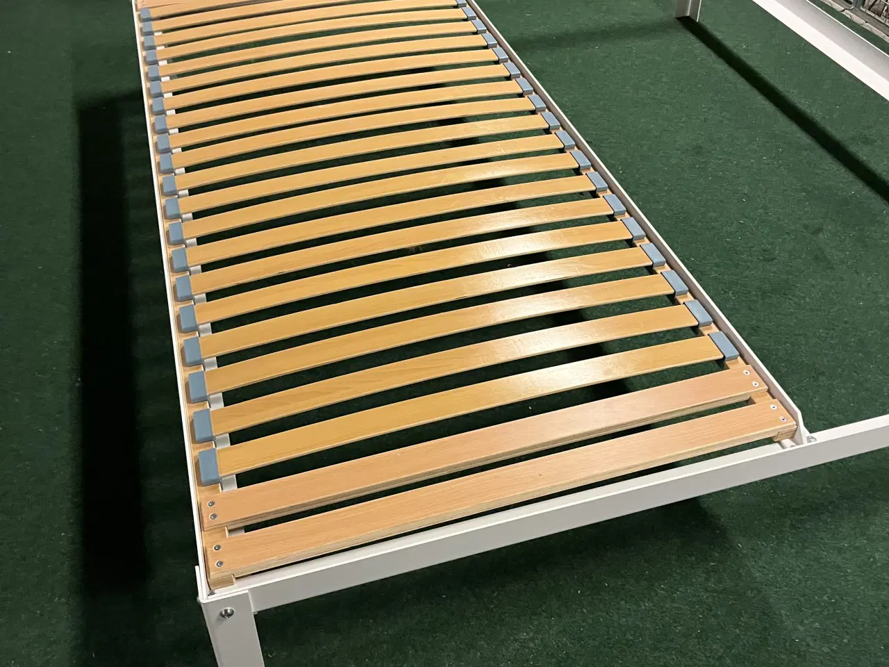 Billede 4 - Hay sengeramme, hvid