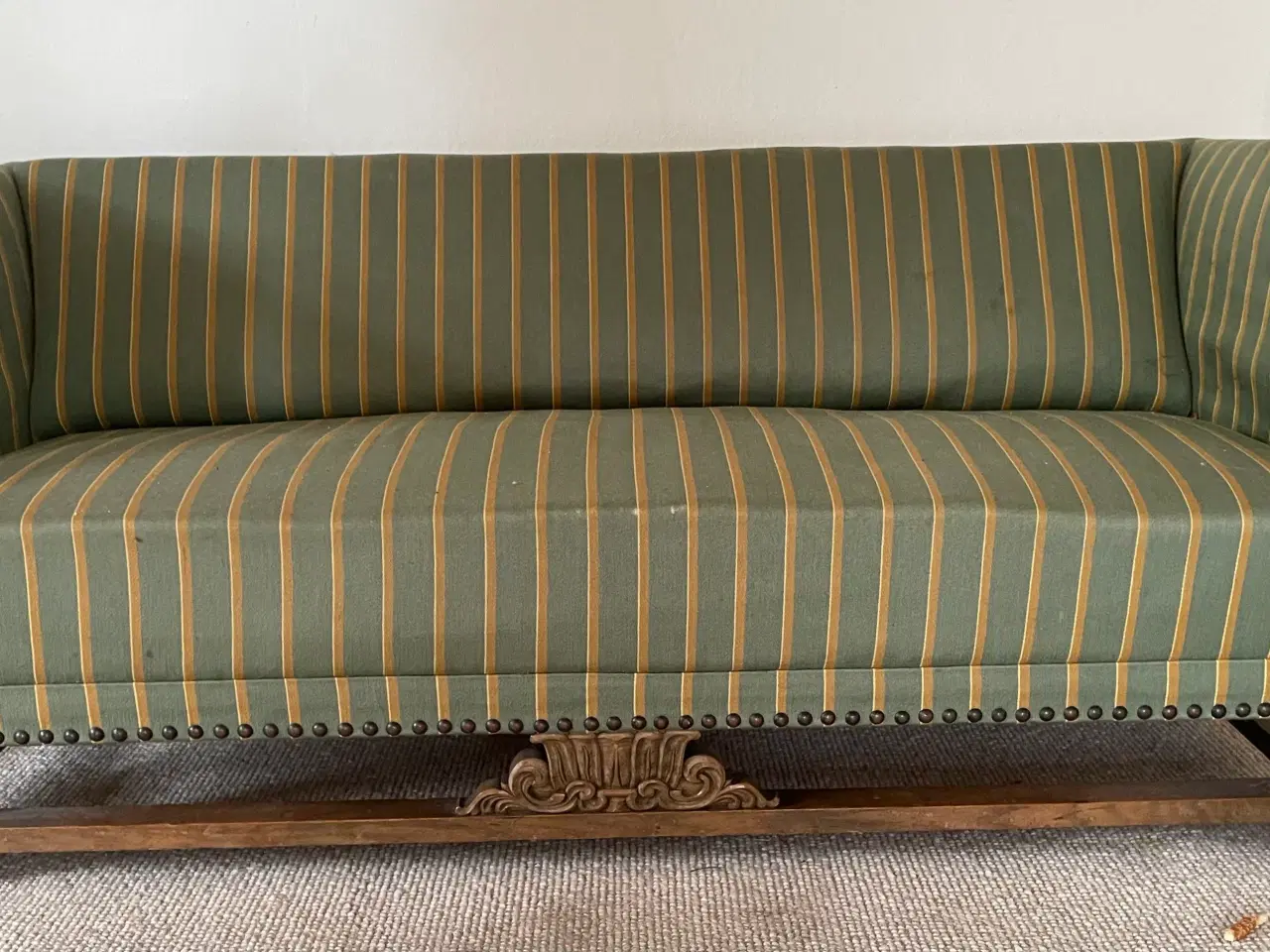 Billede 1 - Velholdt sofa med almuebetræk