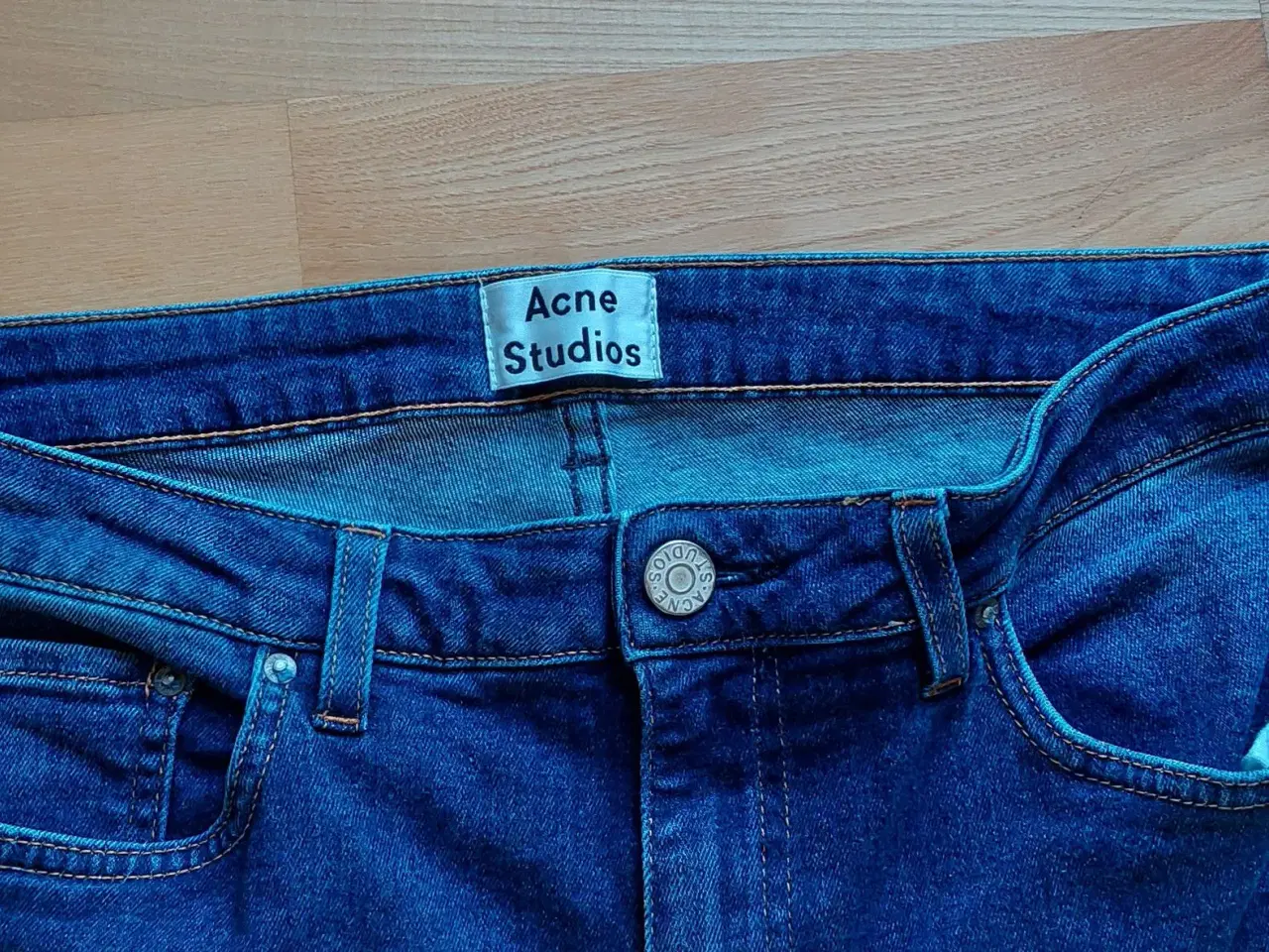 Billede 2 - Acne jeans