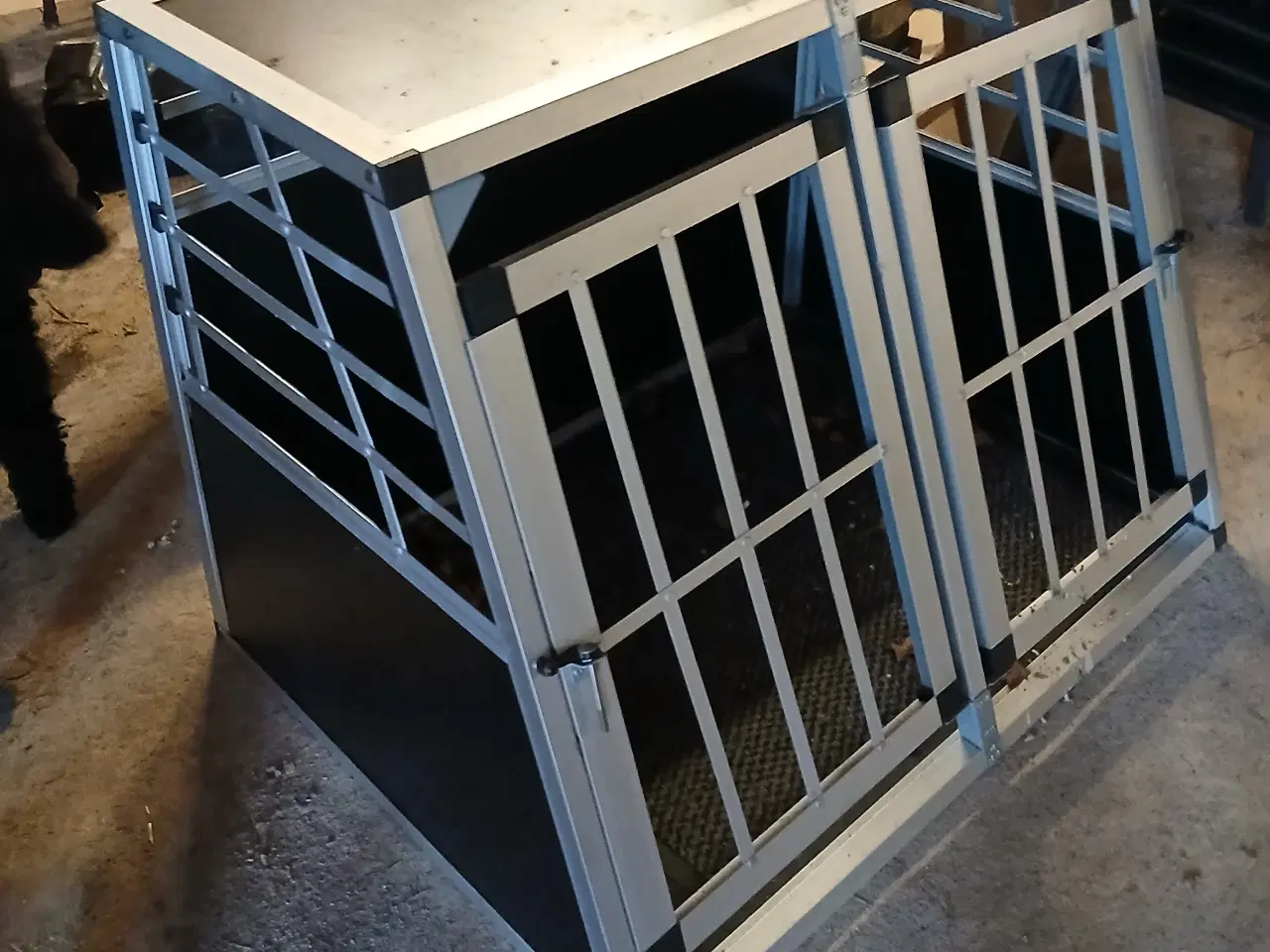 Billede 1 - Hundebur til bilen